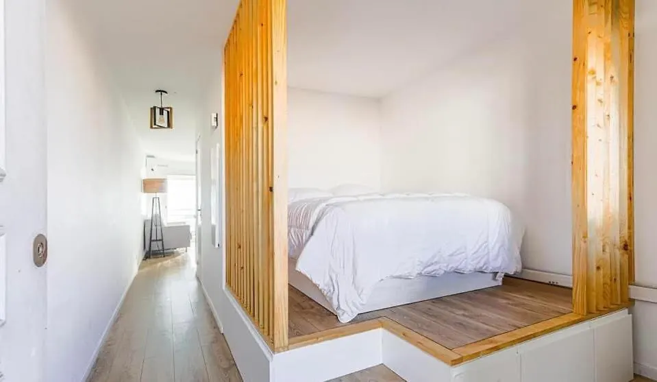 Cote D'Azur Charm, Studio Apartment With Panoramic Seaview In Nice France